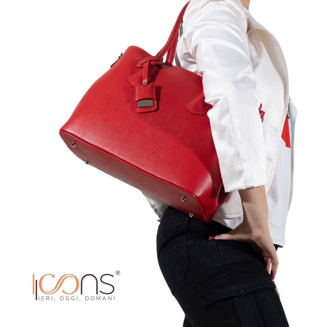 Borsa a spalla miss Lucinda Icons bag indossata
